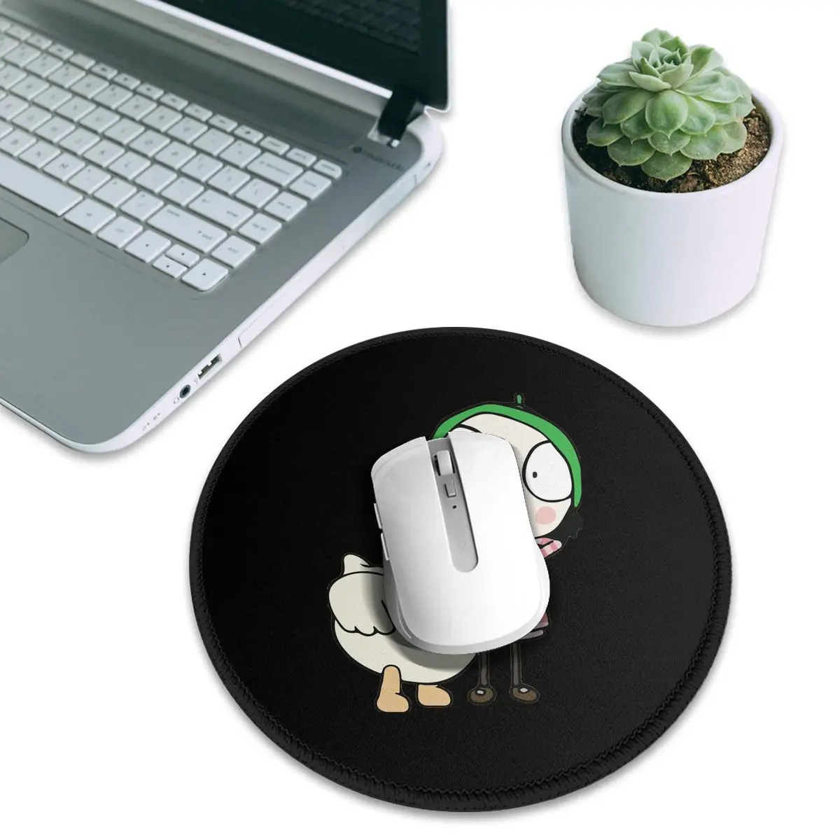 Sarah And Duck Having Fun Roun - Laptop Accessories To Have 评论和价格